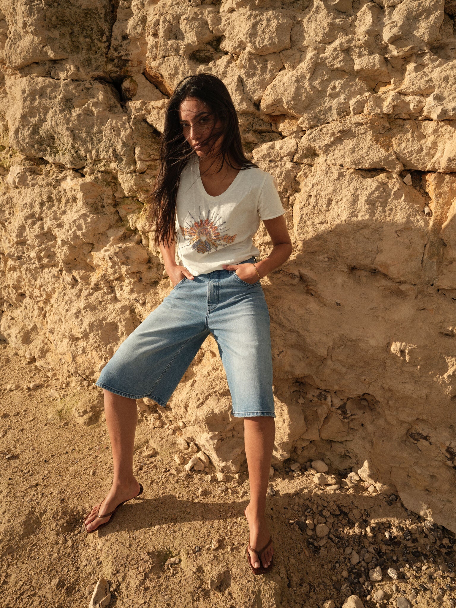 Modelshot / Light Blue / Detail